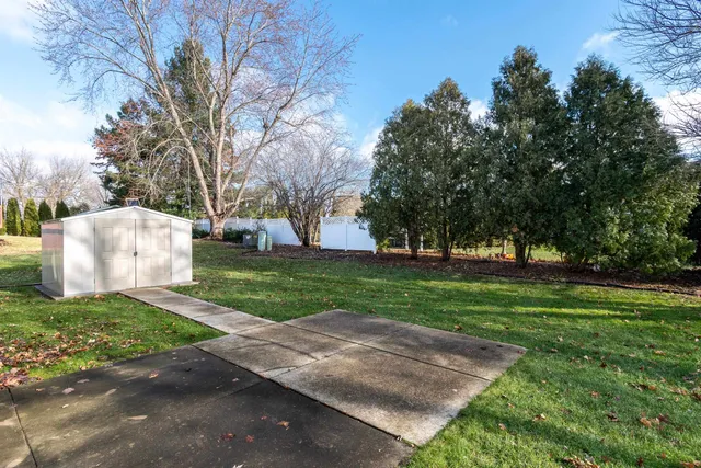 $449,900 | 850 North Perry Parkway, Oregon, WI 53575