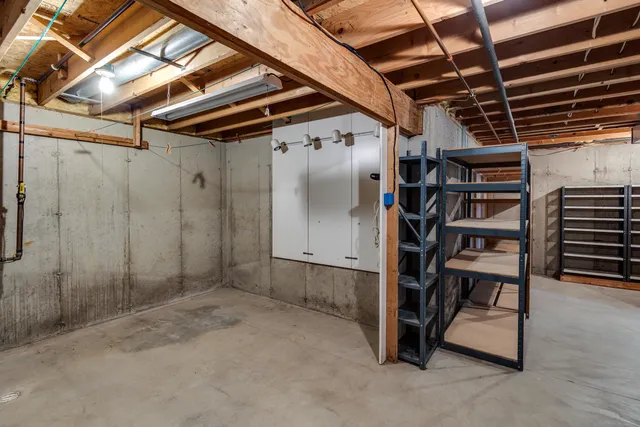 $449,900 | 850 North Perry Parkway, Oregon, WI 53575