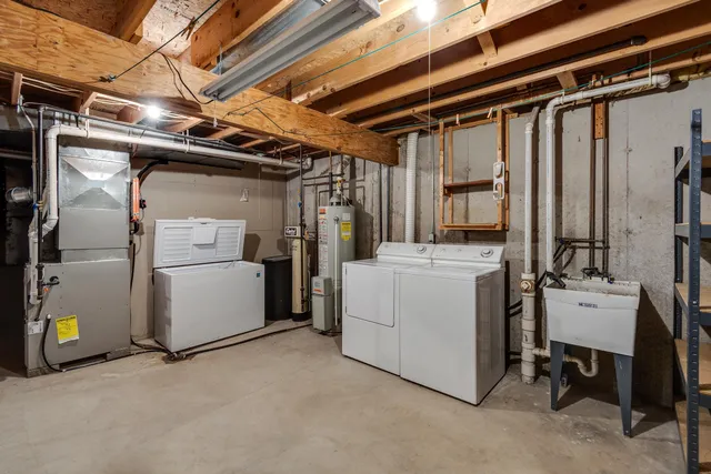 $449,900 | 850 North Perry Parkway, Oregon, WI 53575