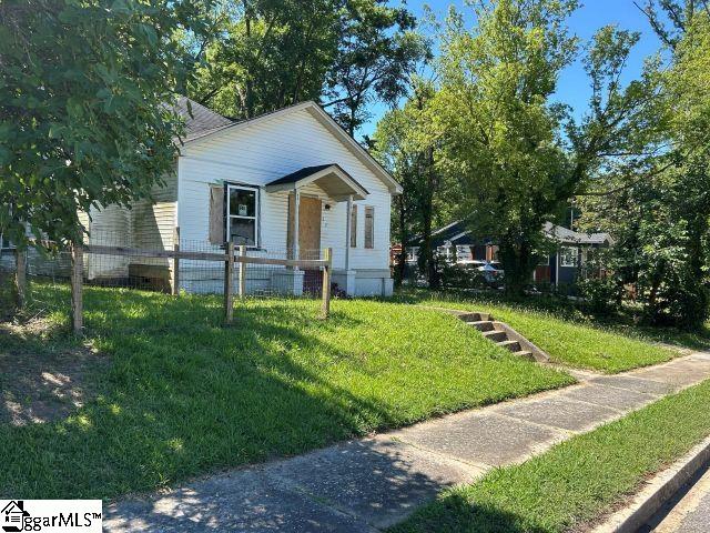 922 North Logan Street Gaffney, SC 29341 - Photo 4 of 30