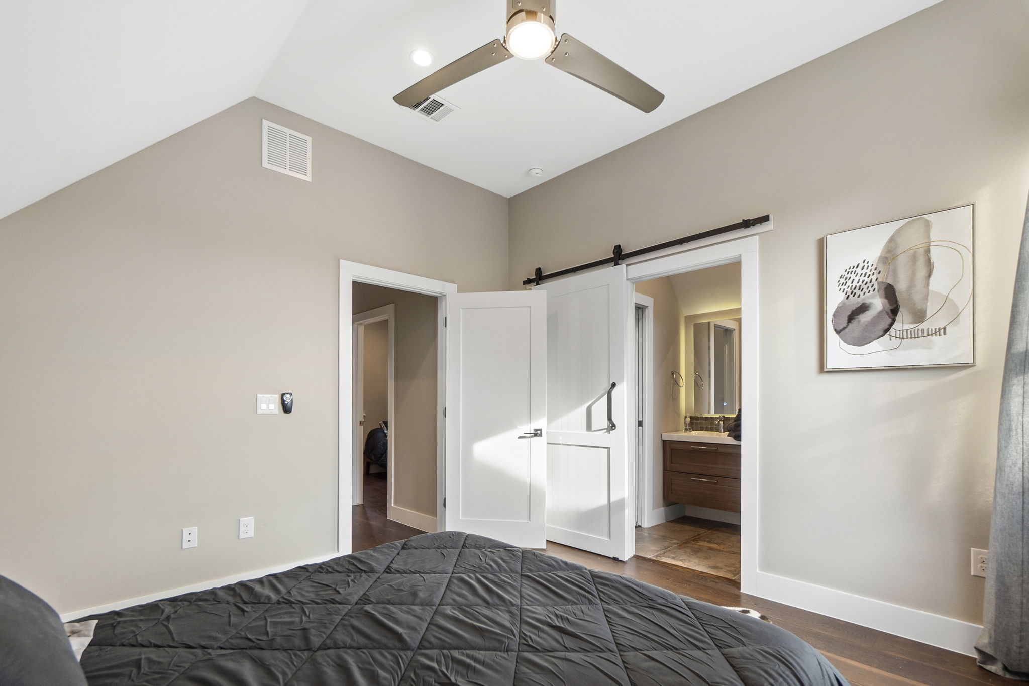 4706 Santa Anna Street, Unit 2 Austin, TX 78721 - Photo 17 of 23