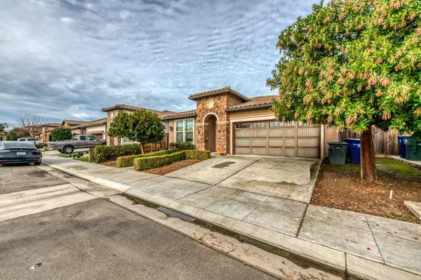 $460,000 | 6180 East Providence Avenue, Fresno, CA 93727