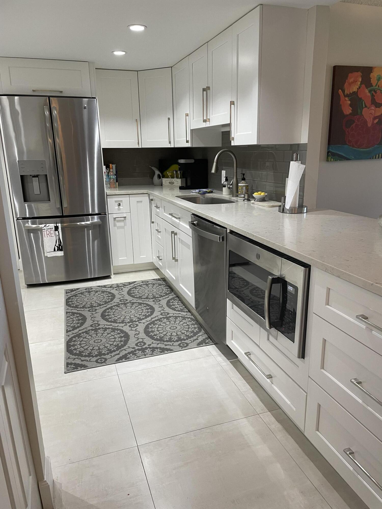 5340 Northwest 2nd Avenue, Unit 229 Boca Raton, FL 33487 - Photo 8 of 50 Kitchen