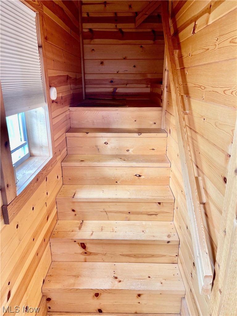 43188 Krieg Road New Matamoras, OH 45767 - Photo 19 of 35 View of stairs
