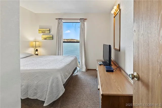 $185,000 | 278 Lone Oak Point, Unit 18, Sunrise Beach, MO 65079