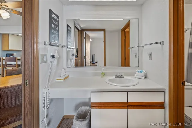 $185,000 | 278 Lone Oak Point, Unit 18, Sunrise Beach, MO 65079