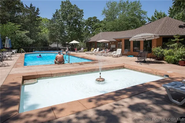 $185,000 | 278 Lone Oak Point, Unit 18, Sunrise Beach, MO 65079