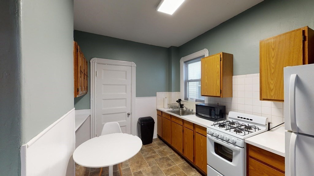 789 Columbia Road, Unit 3 Boston, MA 02125 - Photo 2 of 19