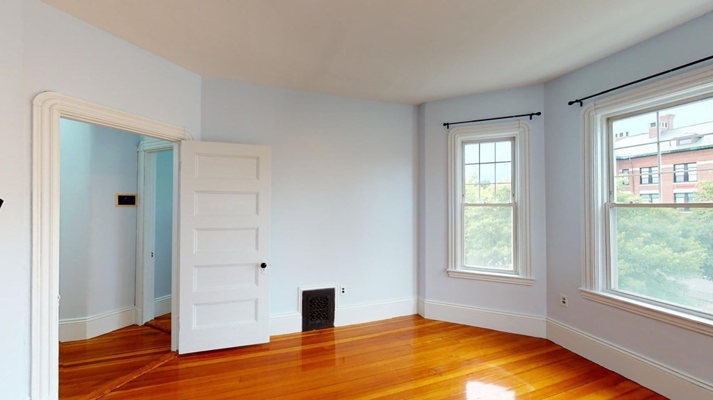 789 Columbia Road, Unit 3 Boston, MA 02125 - Photo 8 of 19