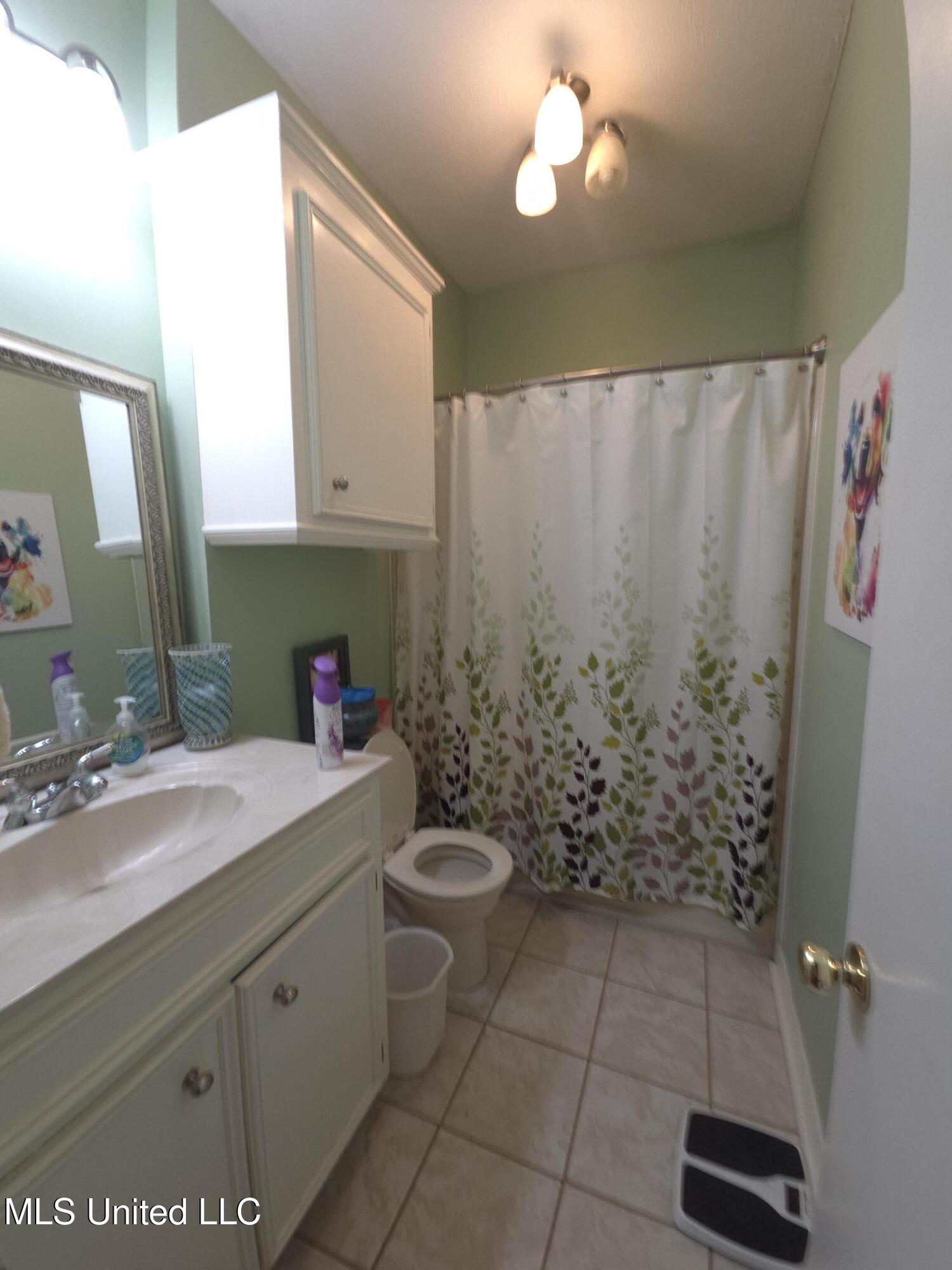 550 Pecan Boulevard Brandon, MS 39042 - Photo 16 of 30 20250814_144139