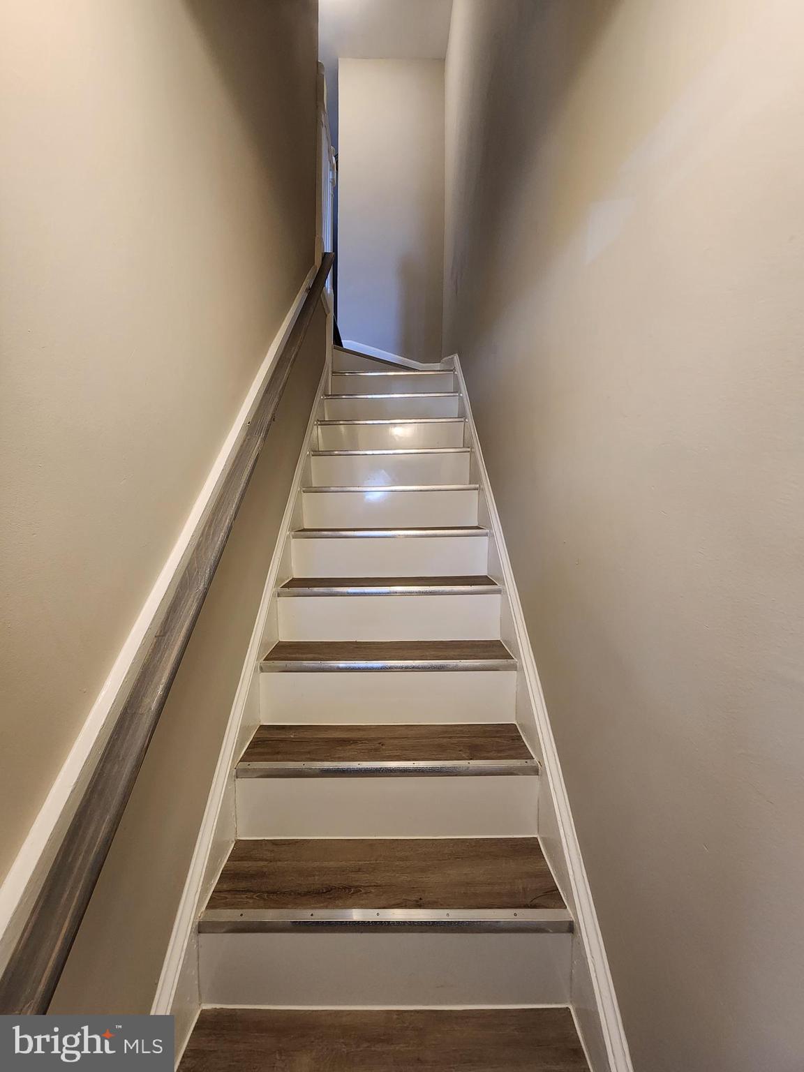 122 O Street Southwest Washington, DC 20024 - Photo 11 of 22 Stairs to the second floor