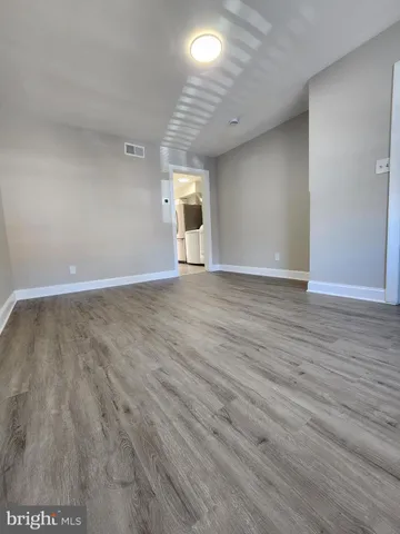 $3,900 | 122 O Street Southwest, Washington, DC 20024