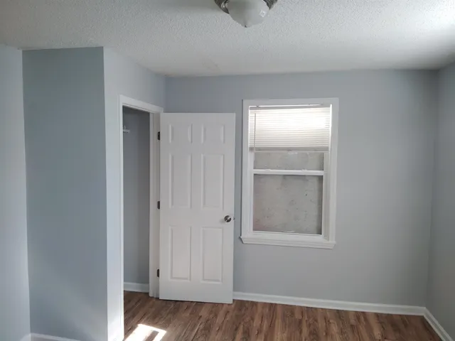 $999 | 881 North Claybrook Street, Memphis, TN 38107