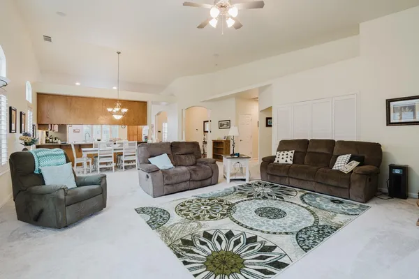 $570,000 | 1634 Judith Way, Escalon, CA 95320