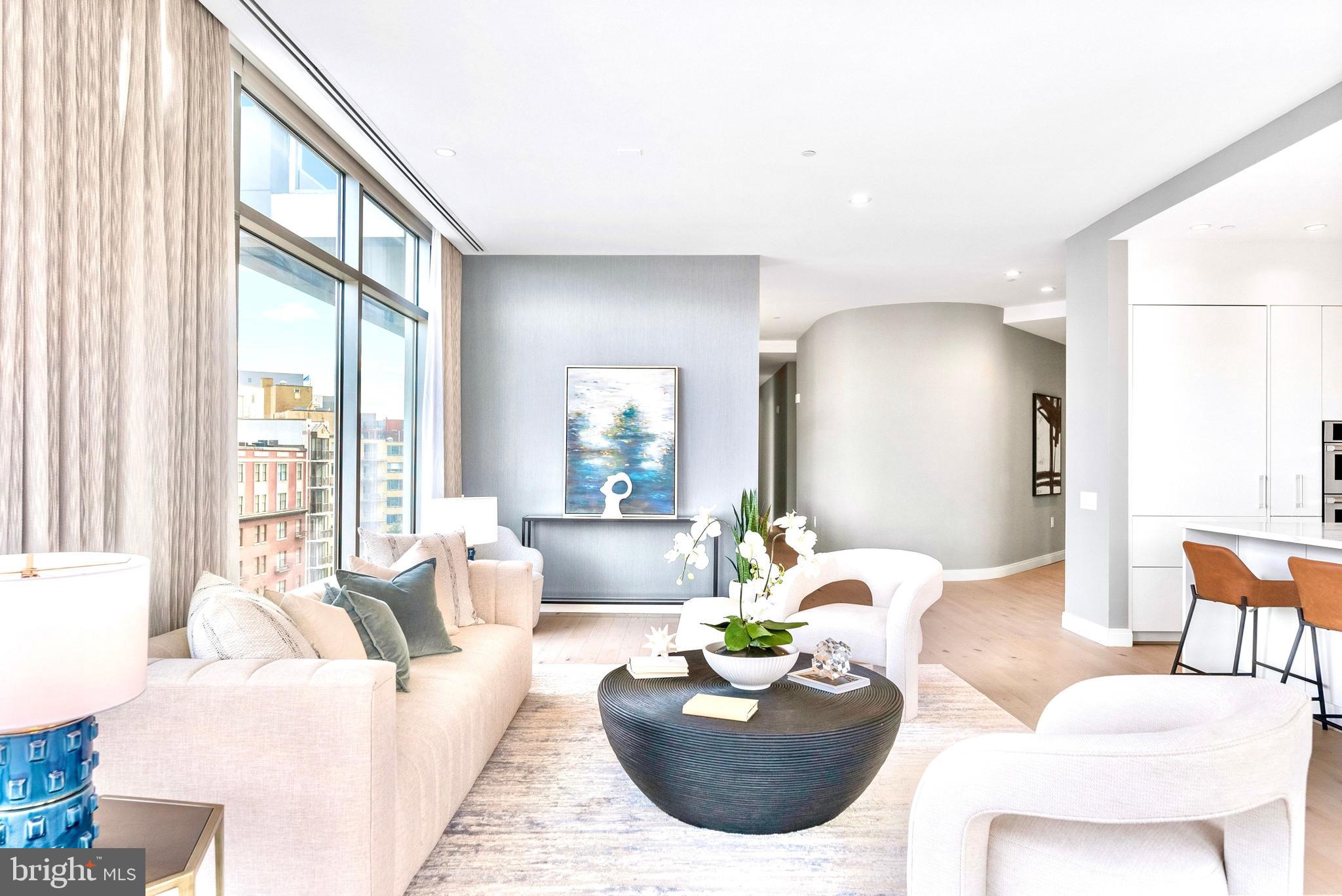 1177 22nd Street Northwest, Unit 7D Washington, DC 20037 - Photo 7 of 29 Living area