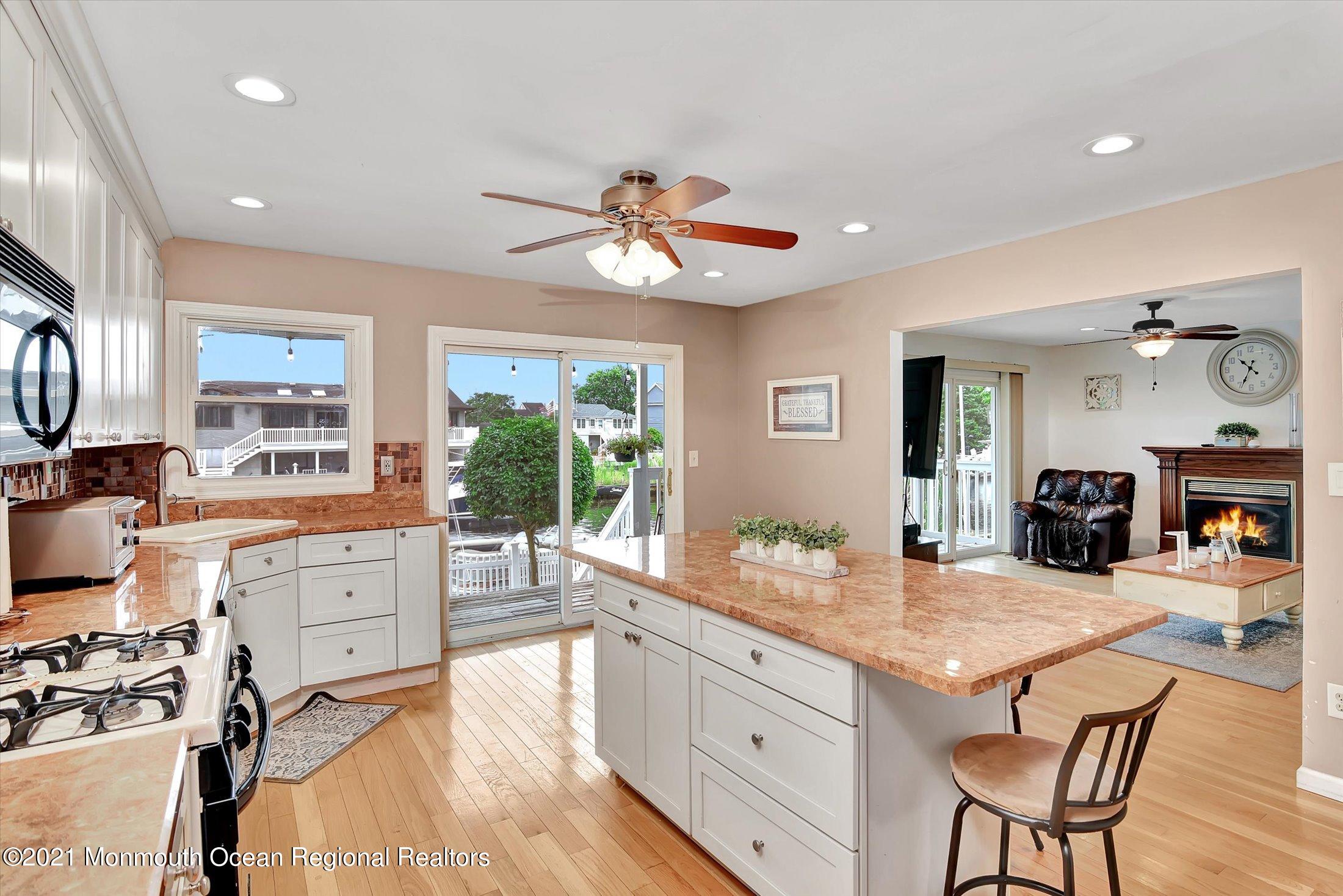 9 Channel Road Toms River, NJ 08753 - Photo 14 of 40 11-Kitchen
