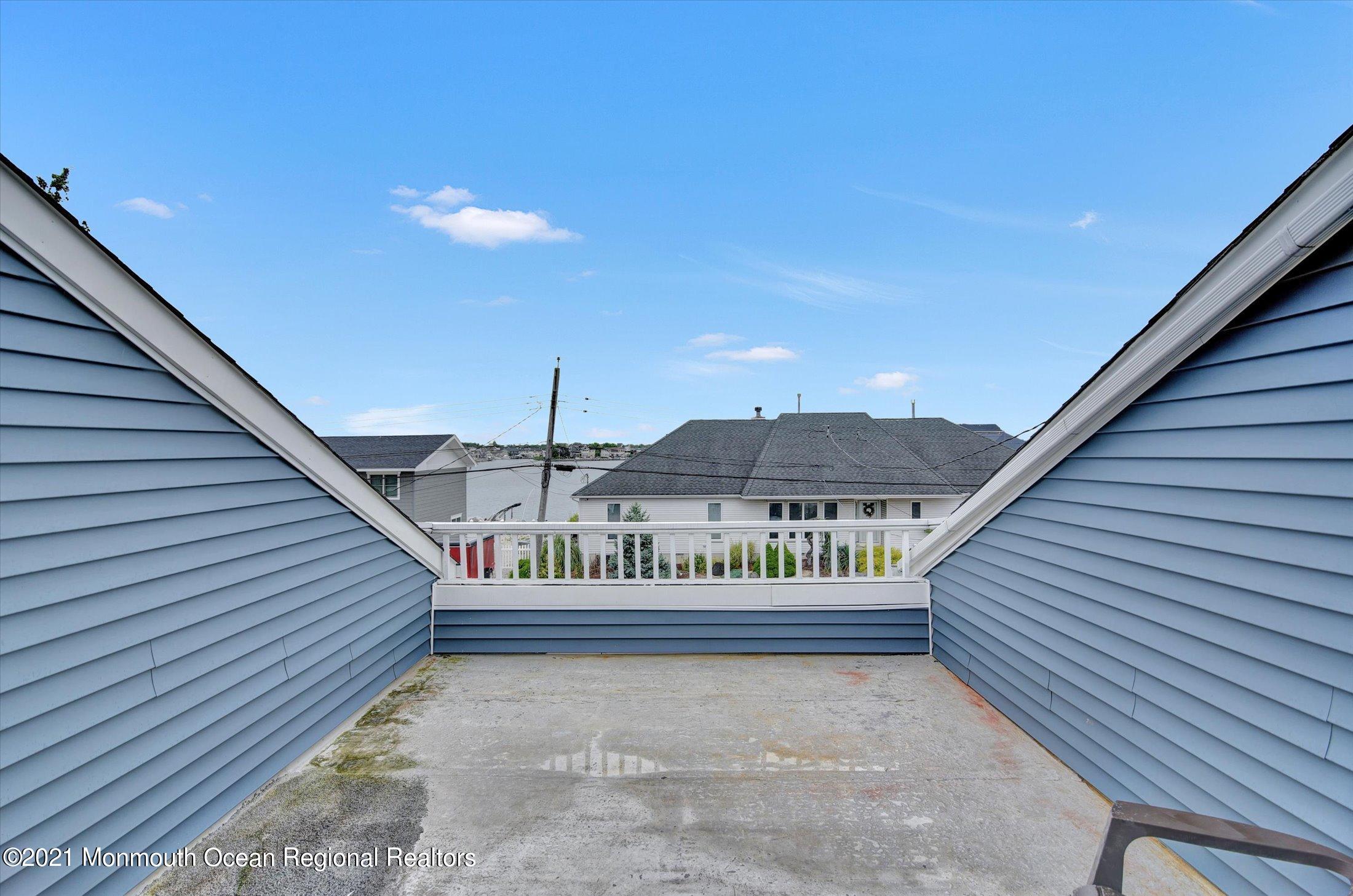9 Channel Road Toms River, NJ 08753 - Photo 23 of 40 20-Terrace