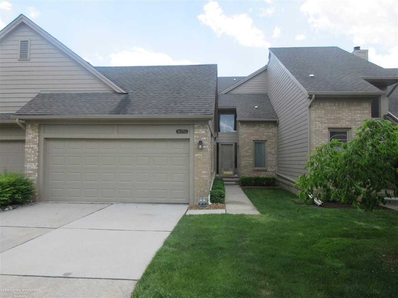 16752 Fieldstone Macomb, MI 48042 - Photo 1 of 29 Welcome Home