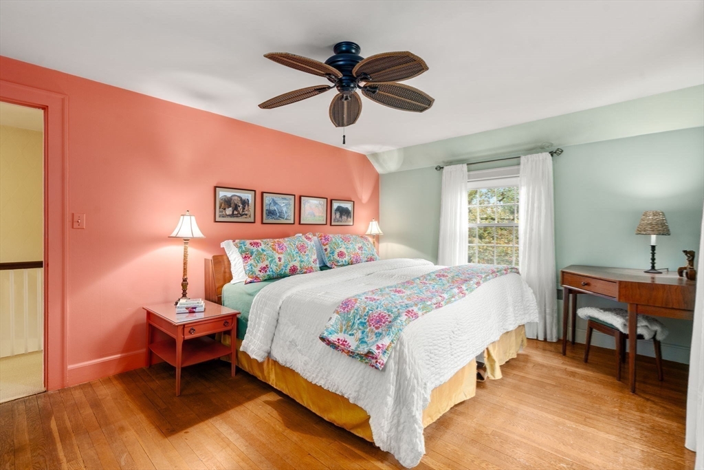 225 Howard Street Melrose, MA 02176 - Photo 16 of 32