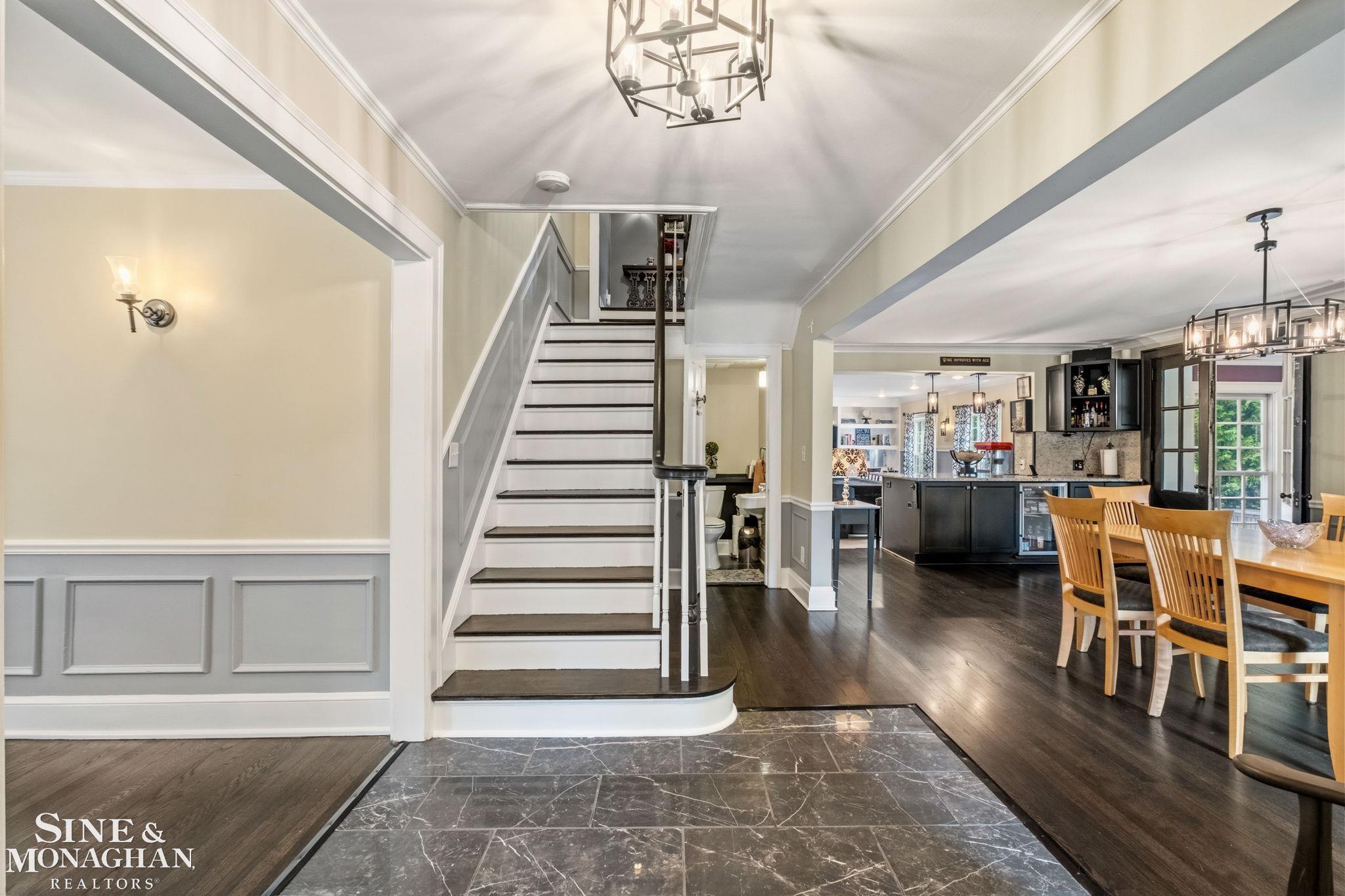 580 Hampton Road Grosse Pointe Woods, MI 48236 - Photo 6 of 77