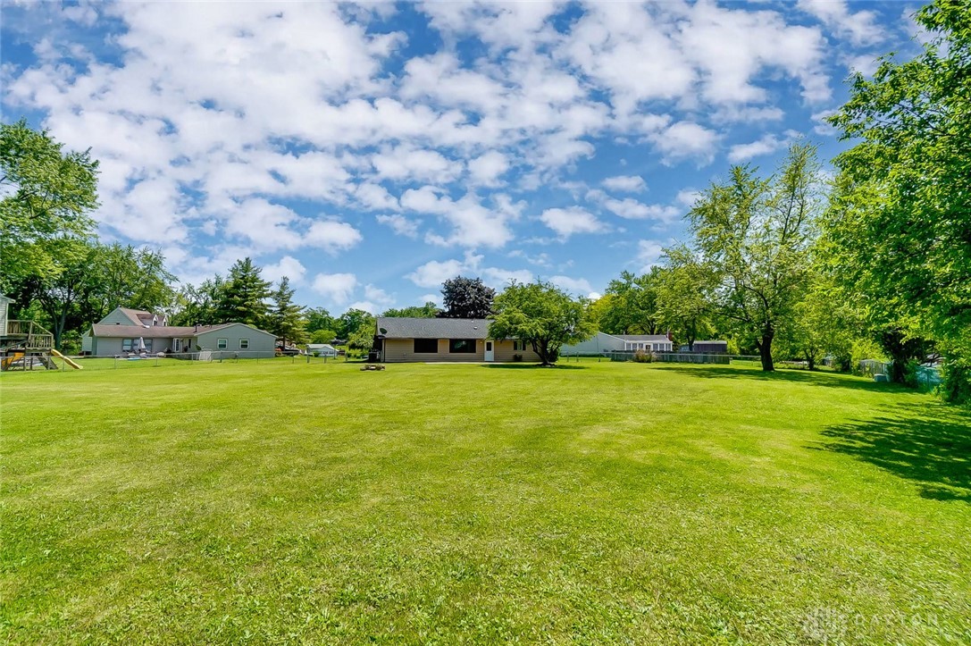 2945 Brewster Court Springfield, OH 45503 - Photo 36 of 38