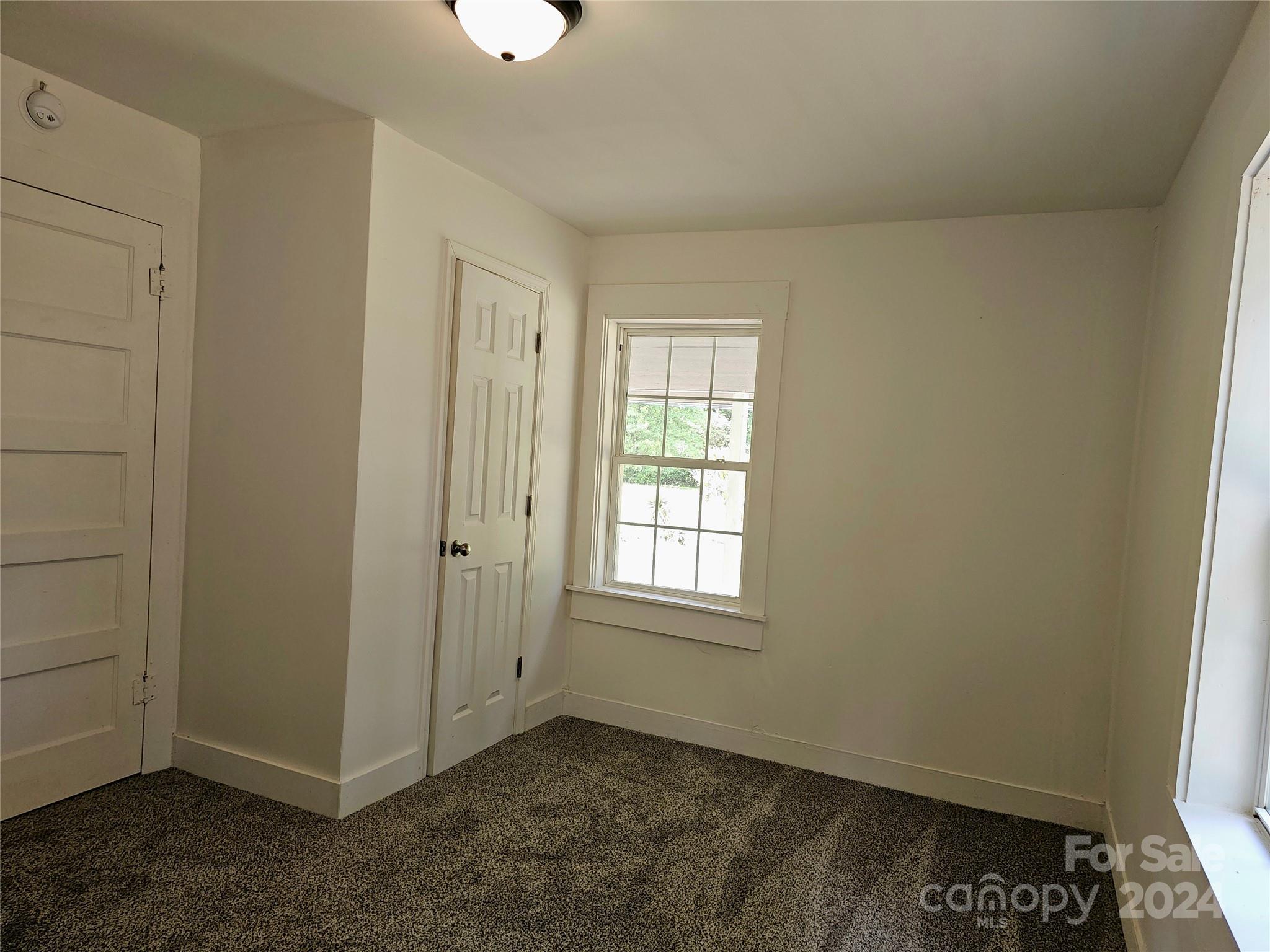 346 Cape Hickory Road Hickory, NC 28601 - Photo 17 of 26 Gallery Image 17