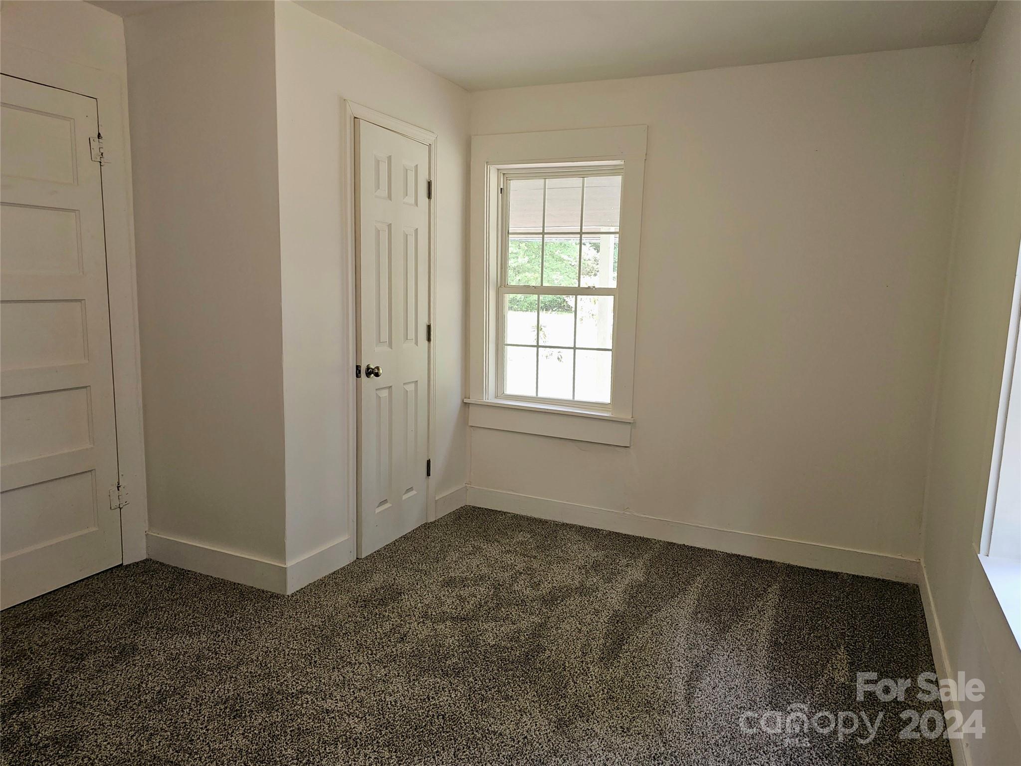 346 Cape Hickory Road Hickory, NC 28601 - Photo 18 of 26 Gallery Image 18
