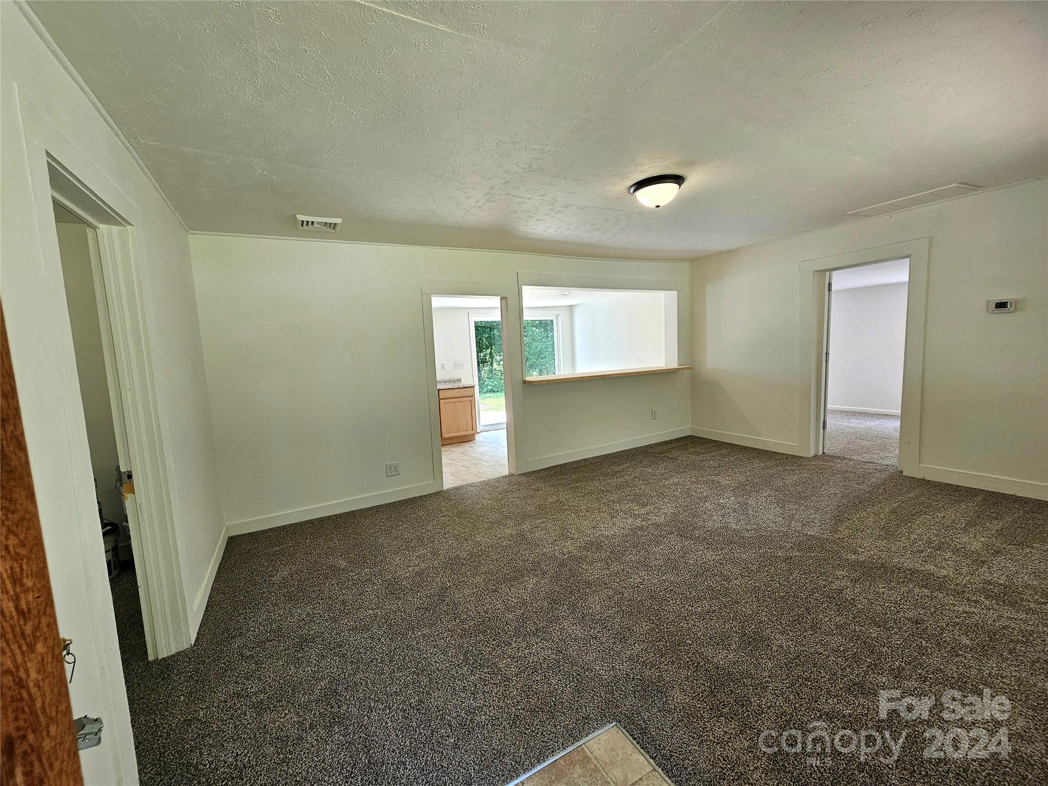 346 Cape Hickory Road Hickory, NC 28601 - Photo 2 of 26 Gallery Image 2