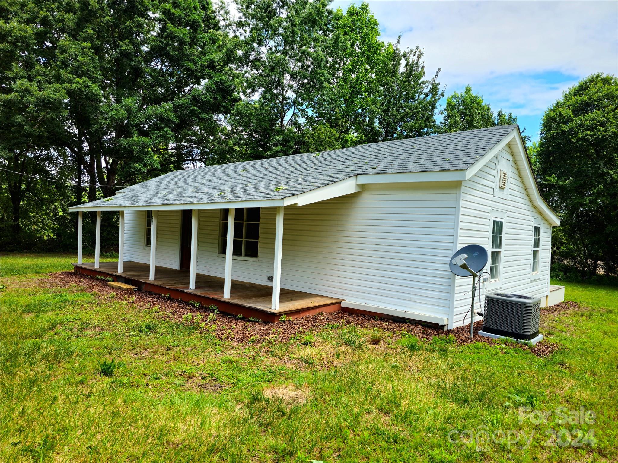 346 Cape Hickory Road Hickory, NC 28601 - Photo 26 of 26 Gallery Image 26