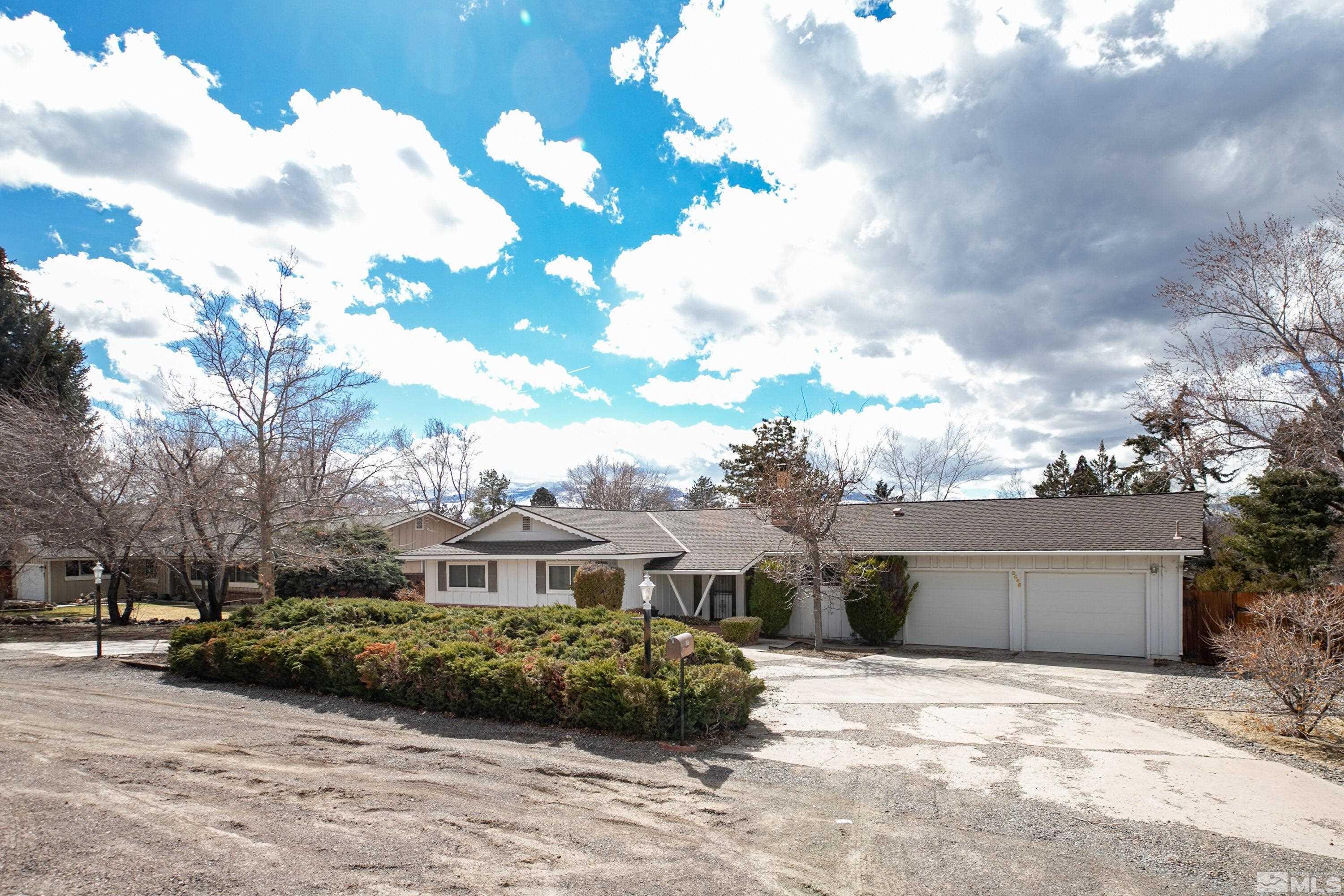 2665 Tamarisk Drive Reno, NV 89502 - Photo 2 of 37 Photo 2