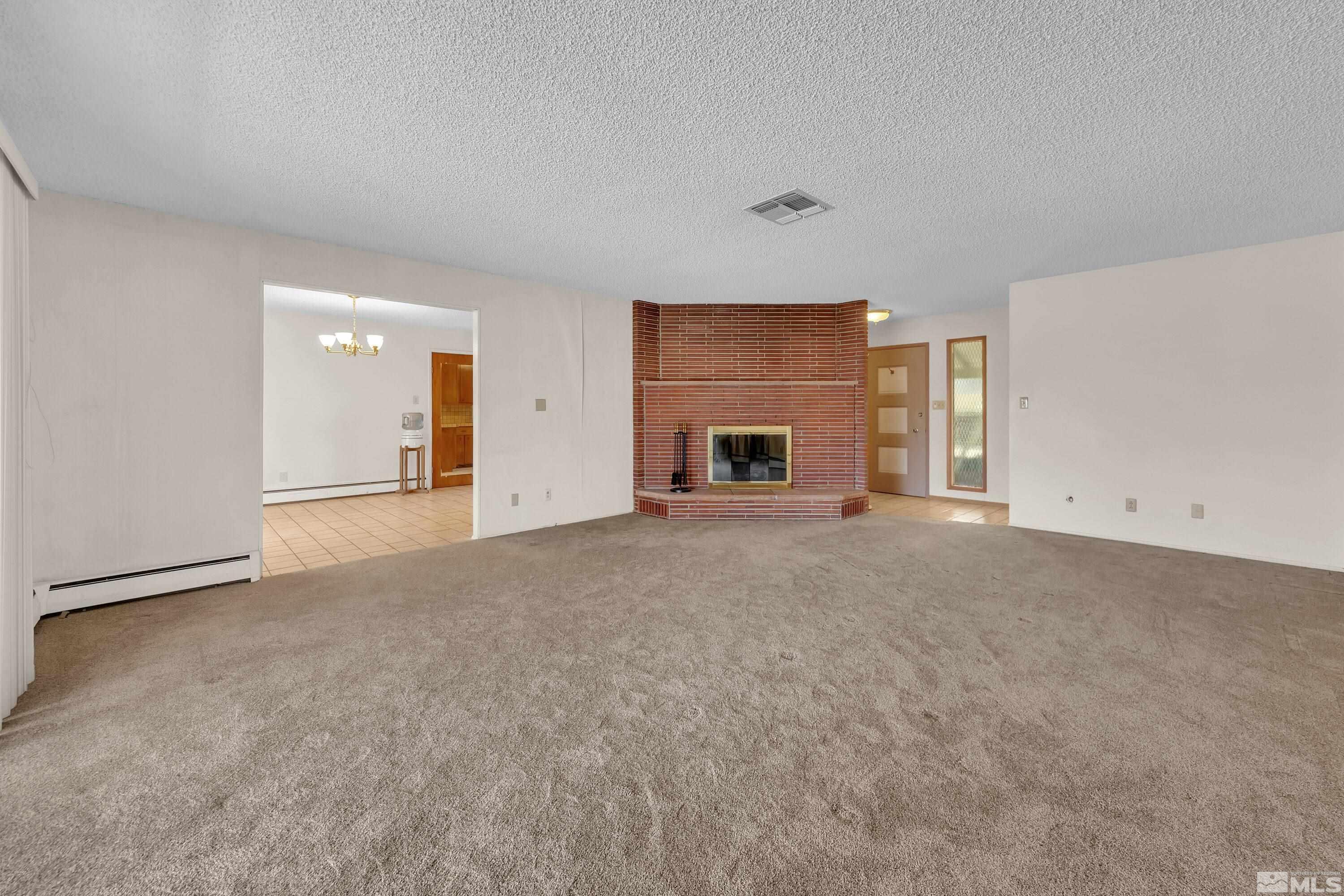 2665 Tamarisk Drive Reno, NV 89502 - Photo 4 of 37 Photo 4