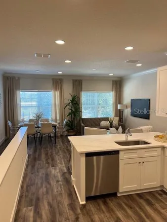 $2,500 | 5739 Desert Rose Place, Tampa, FL 33615