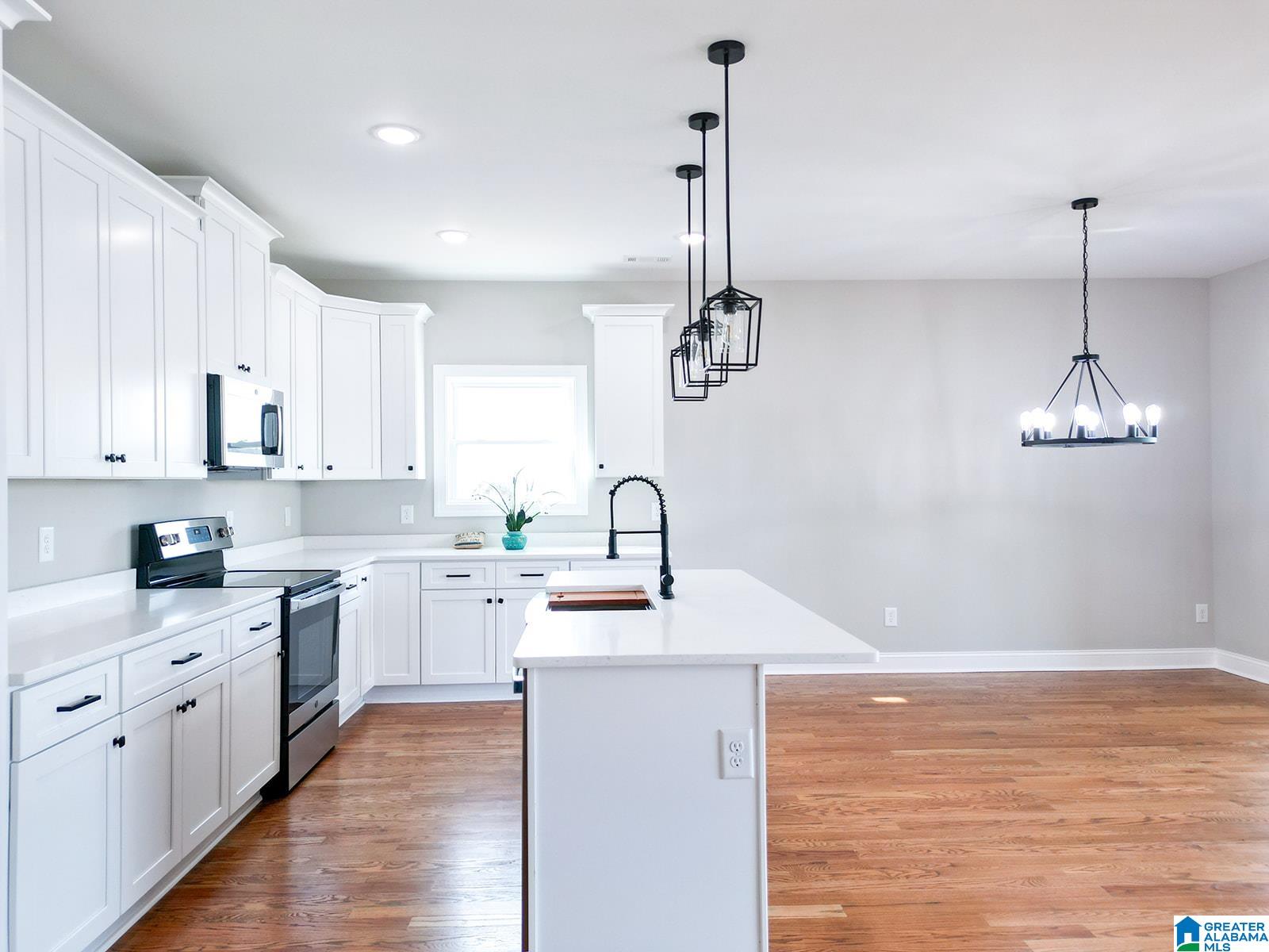 270 Shoreline View Talladega, AL 35160 - Photo 7 of 59