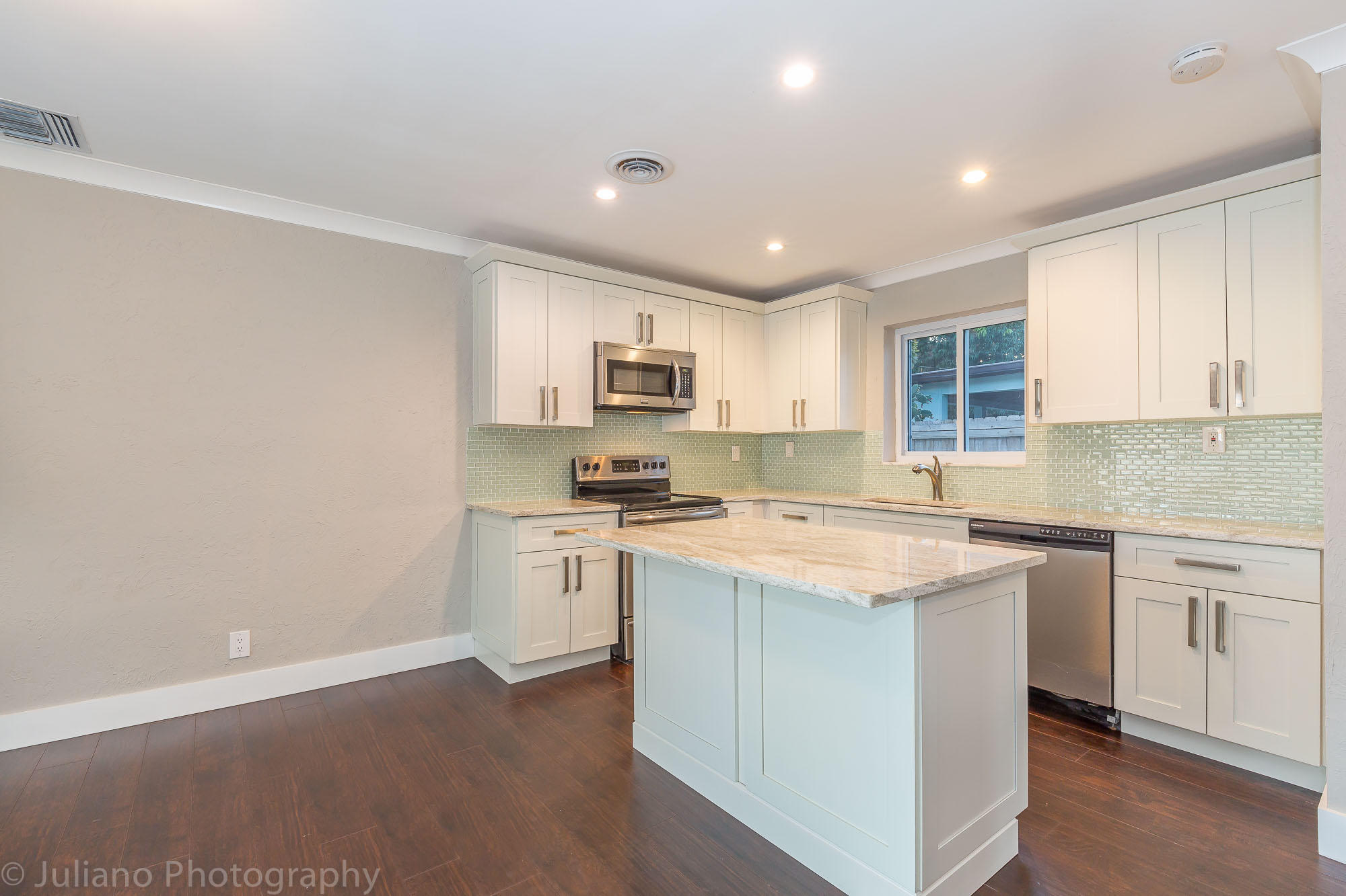 1236 West Camino Real Boca Raton, FL 33486 - Photo 4 of 24 kitchen