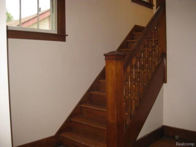 2861 Kenmore Road Berkley, MI 48072 - Photo 17 of 38 Gallery Image 17