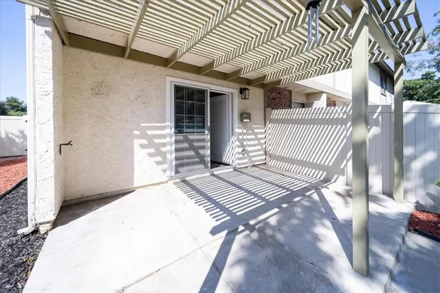 $555,000 | 556 D Street, Upland, CA 91786