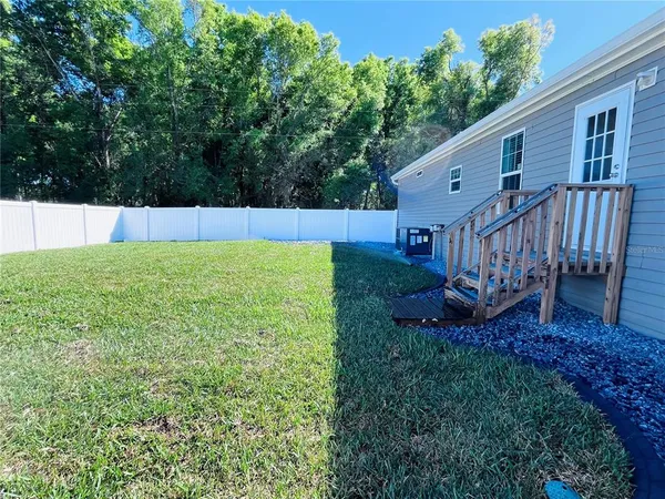 $2,800 | 48 County Road 48, Yalaha, FL 34797