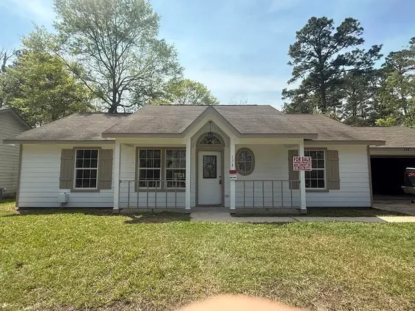 $225,000 | 174 East Sunset Drive, Onalaska, TX 77360