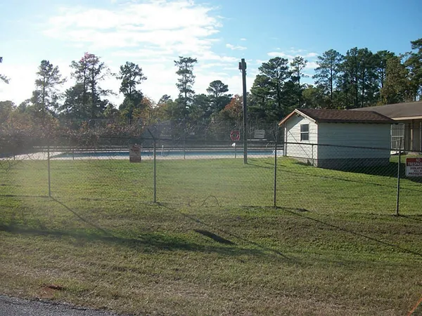 $225,000 | 174 East Sunset Drive, Onalaska, TX 77360