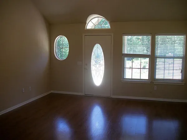 $225,000 | 174 East Sunset Drive, Onalaska, TX 77360