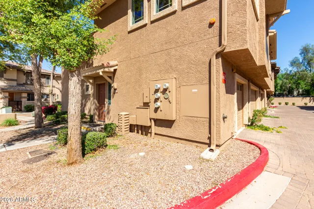 $314,999 | 1225 North 36th Street, Unit 2081, Phoenix, AZ 85008