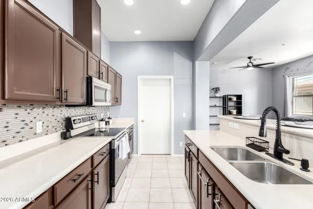 $314,999 | 1225 North 36th Street, Unit 2081, Phoenix, AZ 85008