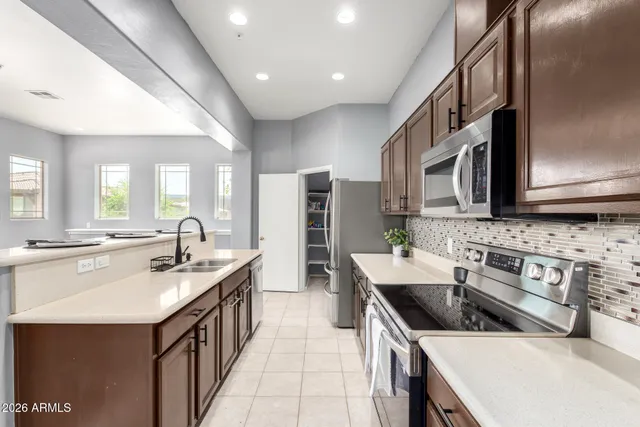 $314,999 | 1225 North 36th Street, Unit 2081, Phoenix, AZ 85008