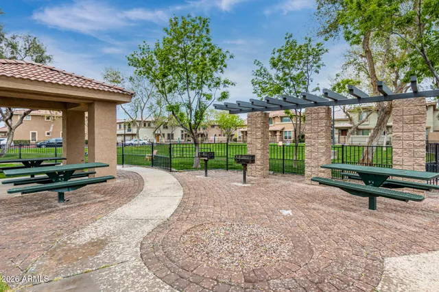 $314,999 | 1225 North 36th Street, Unit 2081, Phoenix, AZ 85008