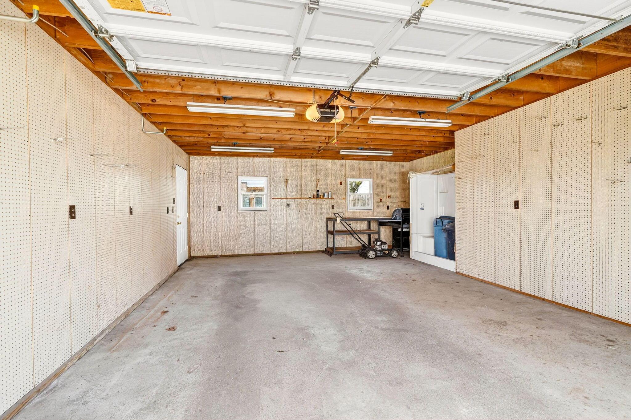892 North Court Street Circleville, OH 43113 - Photo 52 of 58 Garage Inside