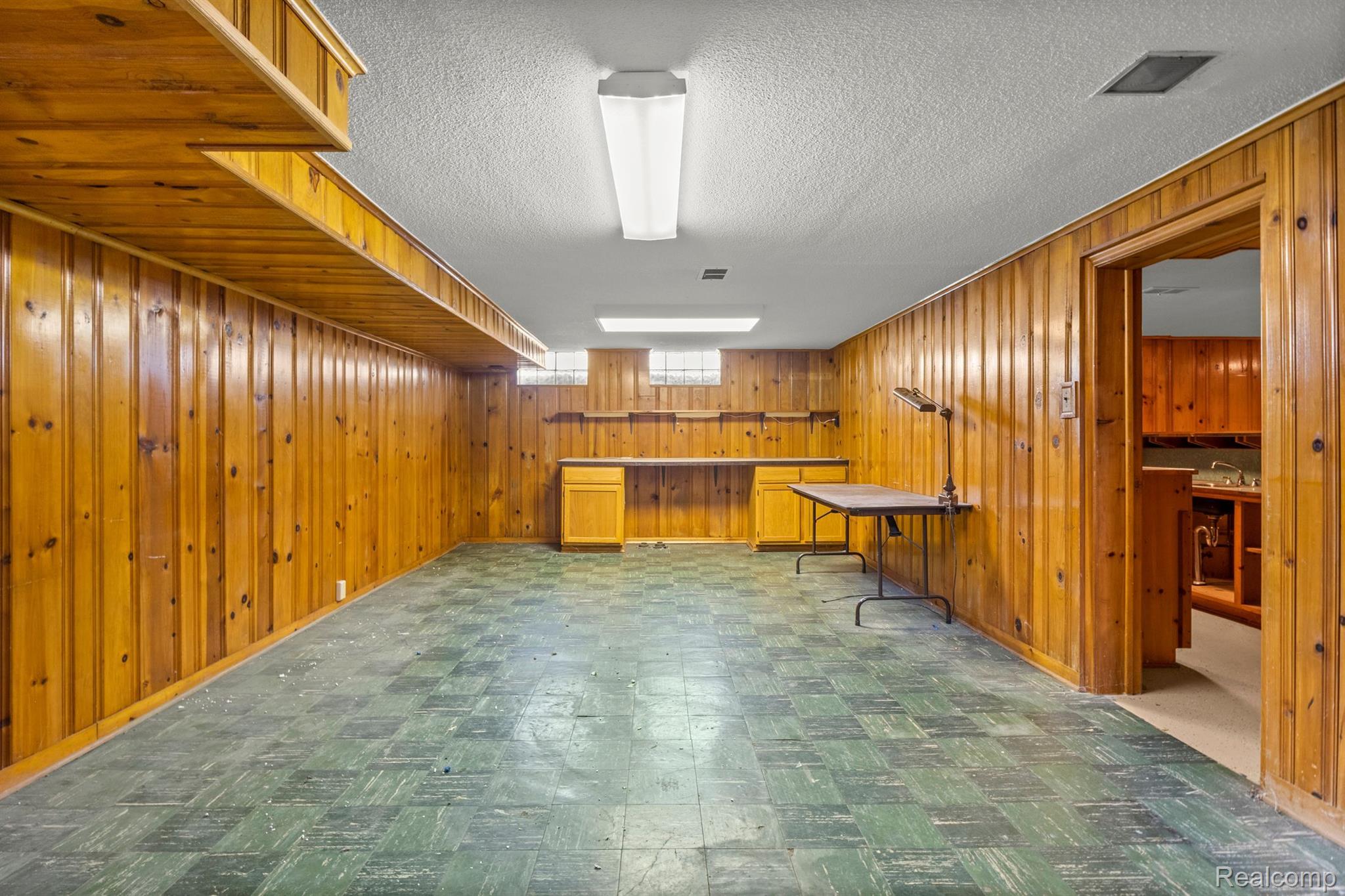 451 South Gulley Road Dearborn, MI 48124 - Photo 29 of 41 Basement