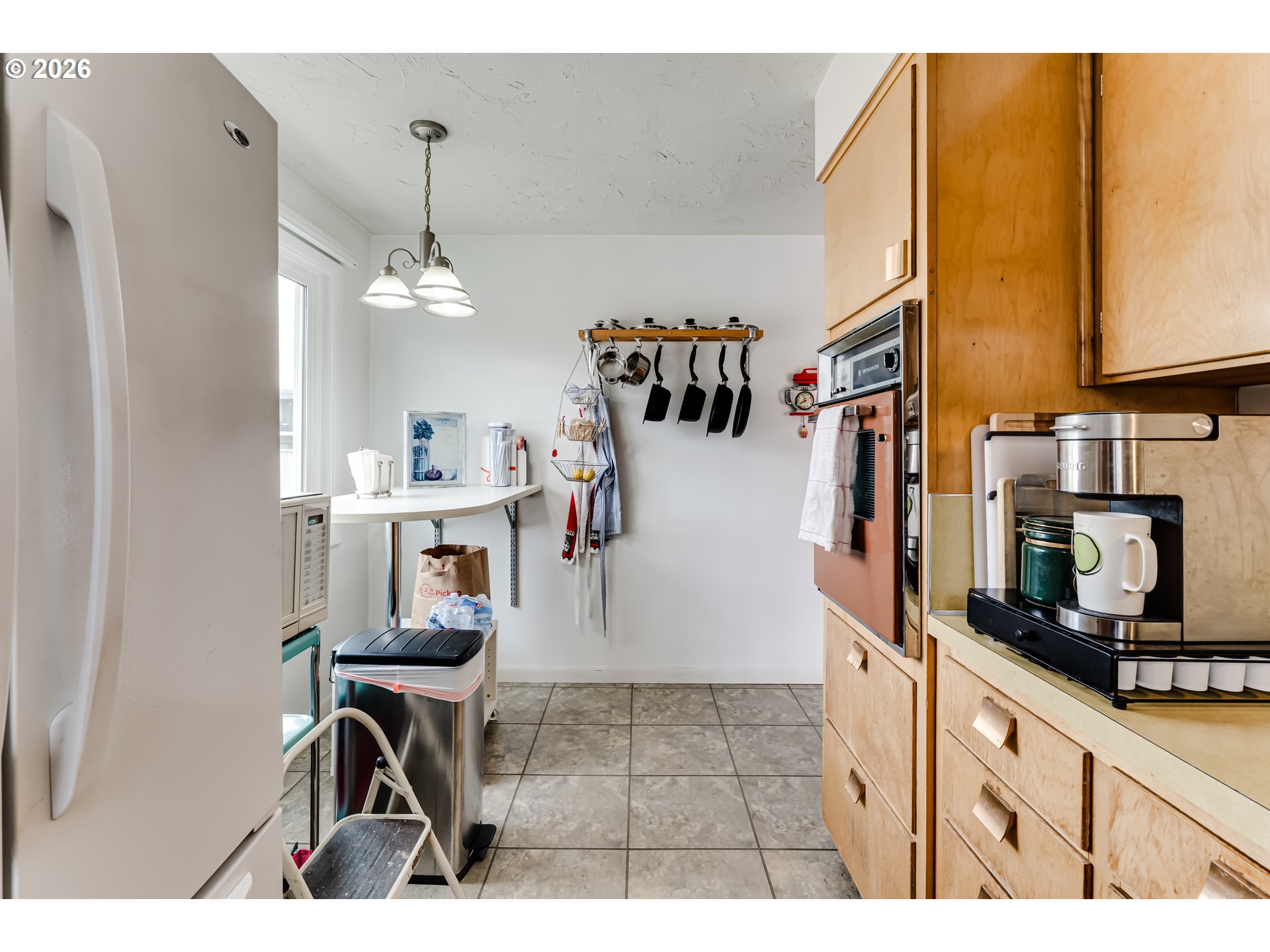 1406 Carter Lane Springfield, OR 97477 - Photo 12 of 43