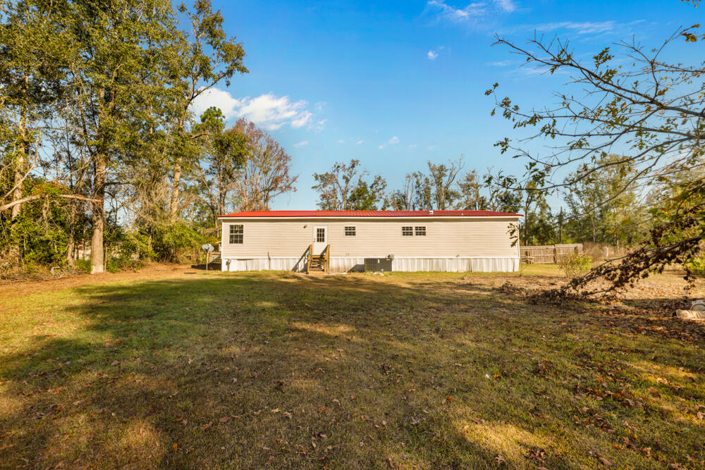 5710 US 90 Lee, FL 32059 - Photo 36 of 39 DSC_1186