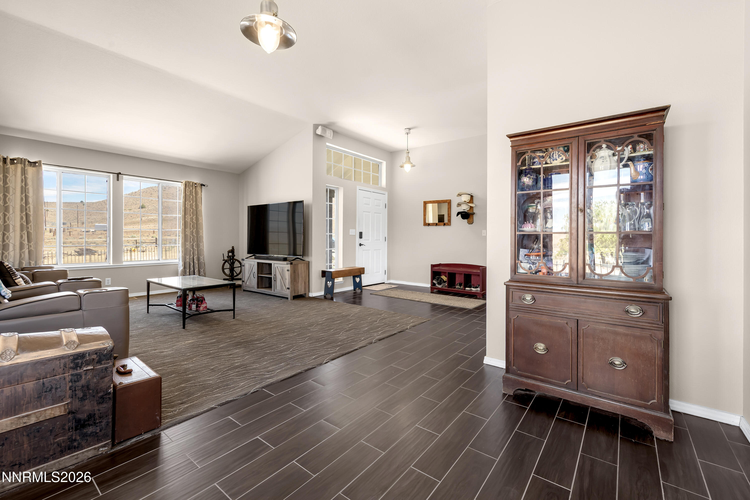 5855 Quaking Aspen Road Reno, NV 89510 - Photo 10 of 60 QuakingAspen5855-010