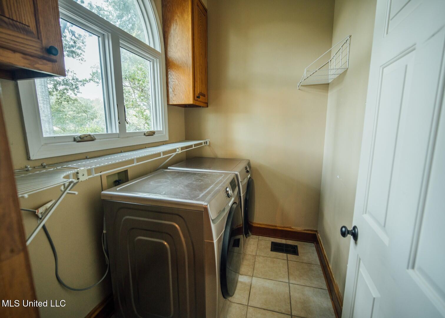 336 Long Cove Drive Madison, MS 39110 - Photo 21 of 36 336 Long cove dr. pics-19 (Large)